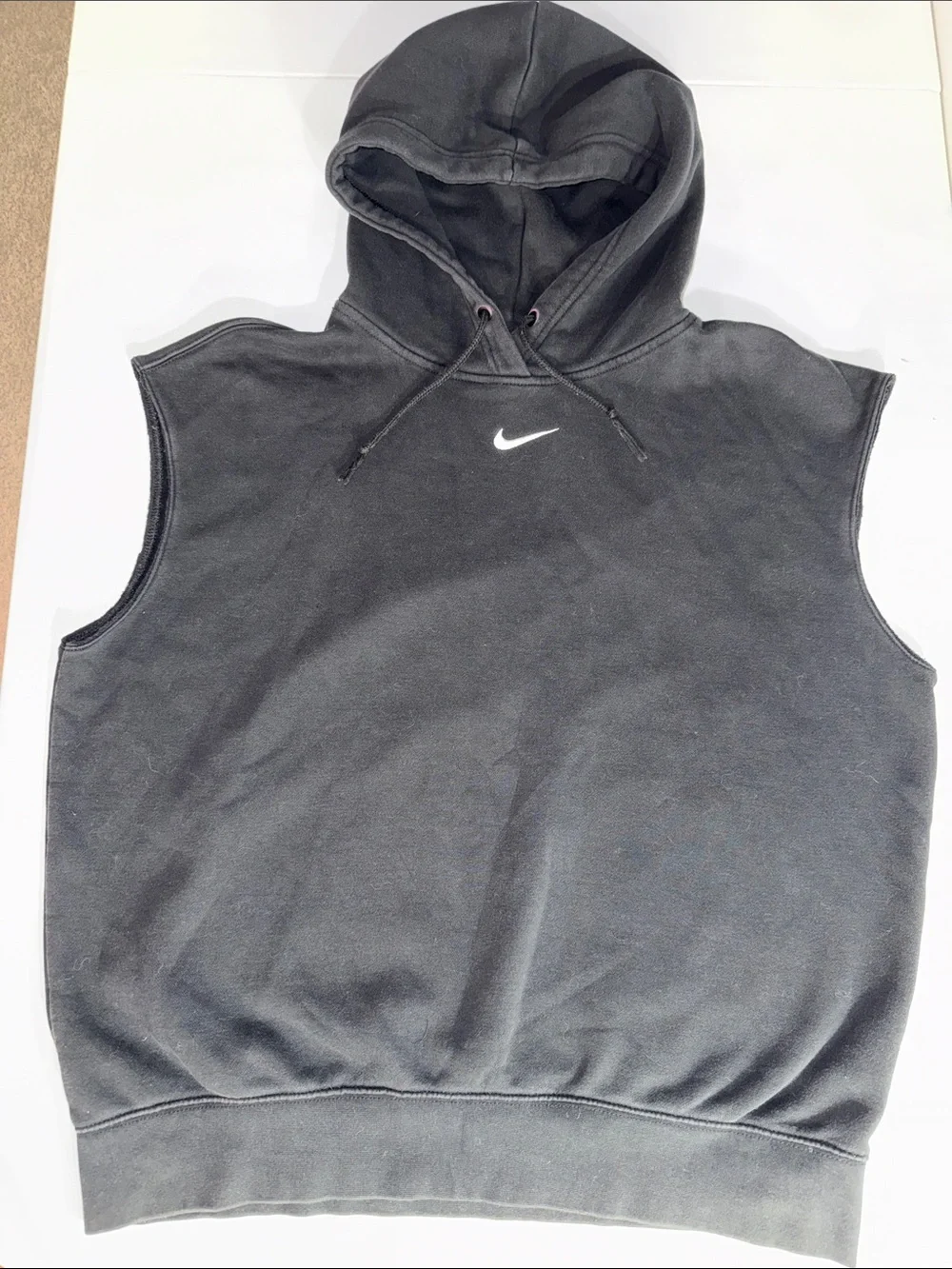 Men’s sleeveless Nike hoodie medium